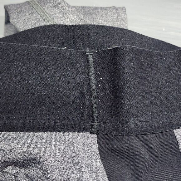 Lululemon Box It Out Tight Heathered Black Size 6 - Picture 11 of 11